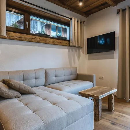 Hisa Trentar Peaceful Mountain Escape With Creek Sounds & Private Parking 크라니스카고라
